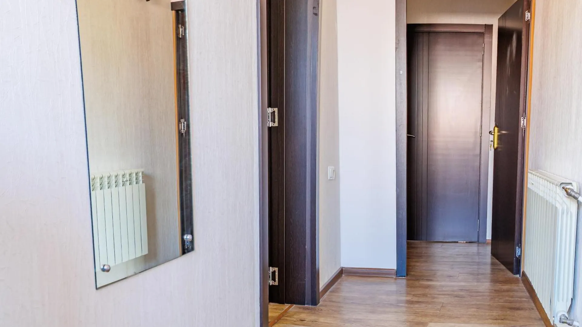 Only Flowers Girls Hostel Affittacamere Tbilisi
